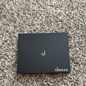 Doucce Elegant On the Go Pallet